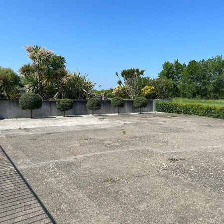 Grand Gite Avec Piscine Maison Port Valade Tabanac Exterior foto